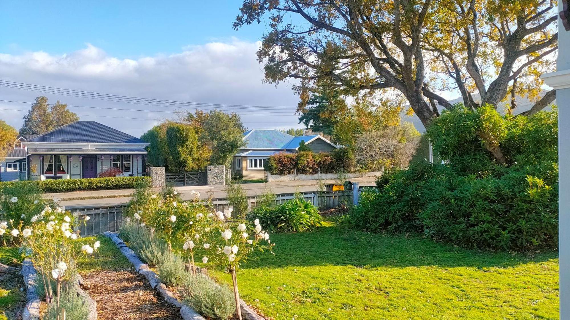 The Oaks- A Beautifully Appointed 1890S Villa Featherston Exterior foto